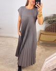 Chic Sleeveless Dress with Flowing Pleats
