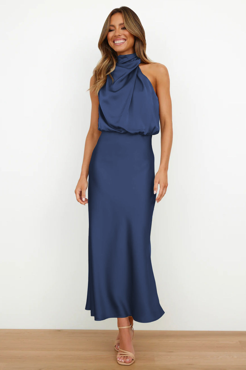 Backless Halter Neck Flowy Maxi Dress
