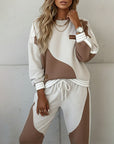 Fashionable Contrasting Sports Suit