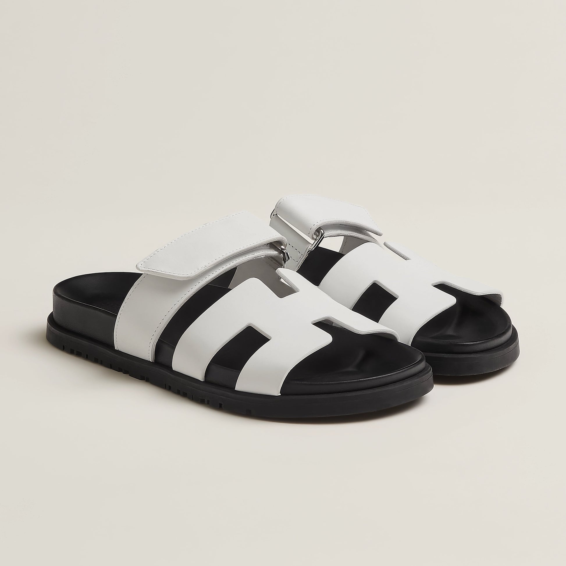 Elegant Sandals with Classic Italian Flair