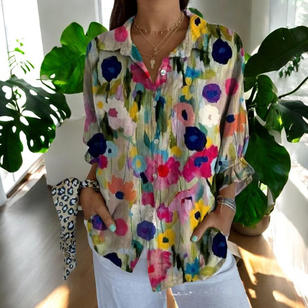 Flowy Blouse in Vintage Style