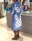 Elegant V-neck midi dress