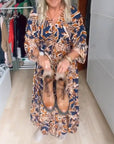 Flowy Printed C with V-Neckline