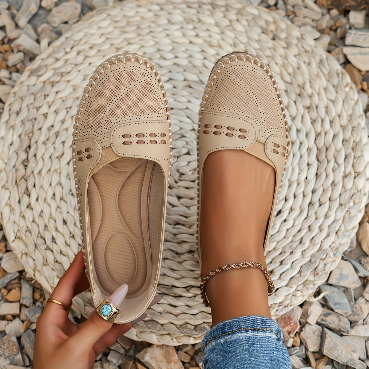 Flat Orthopedic Shoes for Women – Lightweight, Non-Slip & Breathable