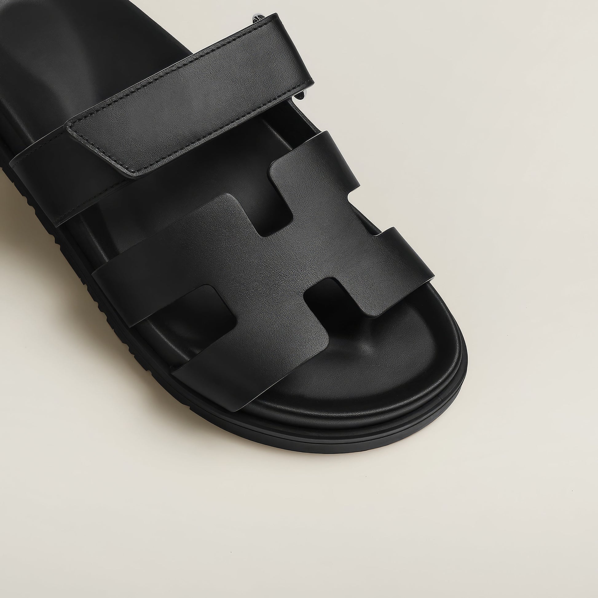 Elegant Sandals with Classic Italian Flair