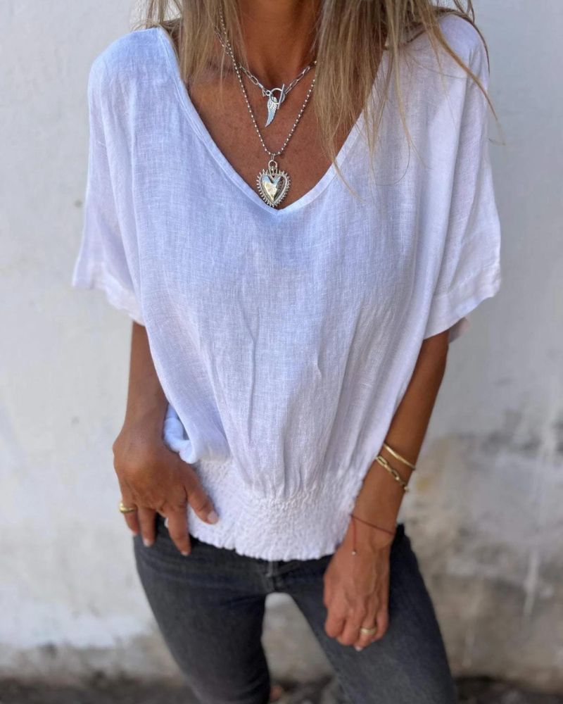 Minimal Summer Top with Relaxed Charm