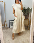 Chic Sleeveless Dress with Flowing Pleats