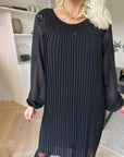 Casual Pleated Round Neck Dress