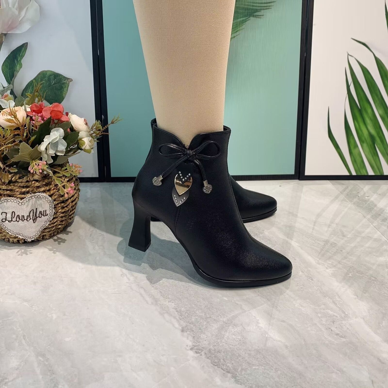 Fashion Pointed Toe Ankle Boots With Bow