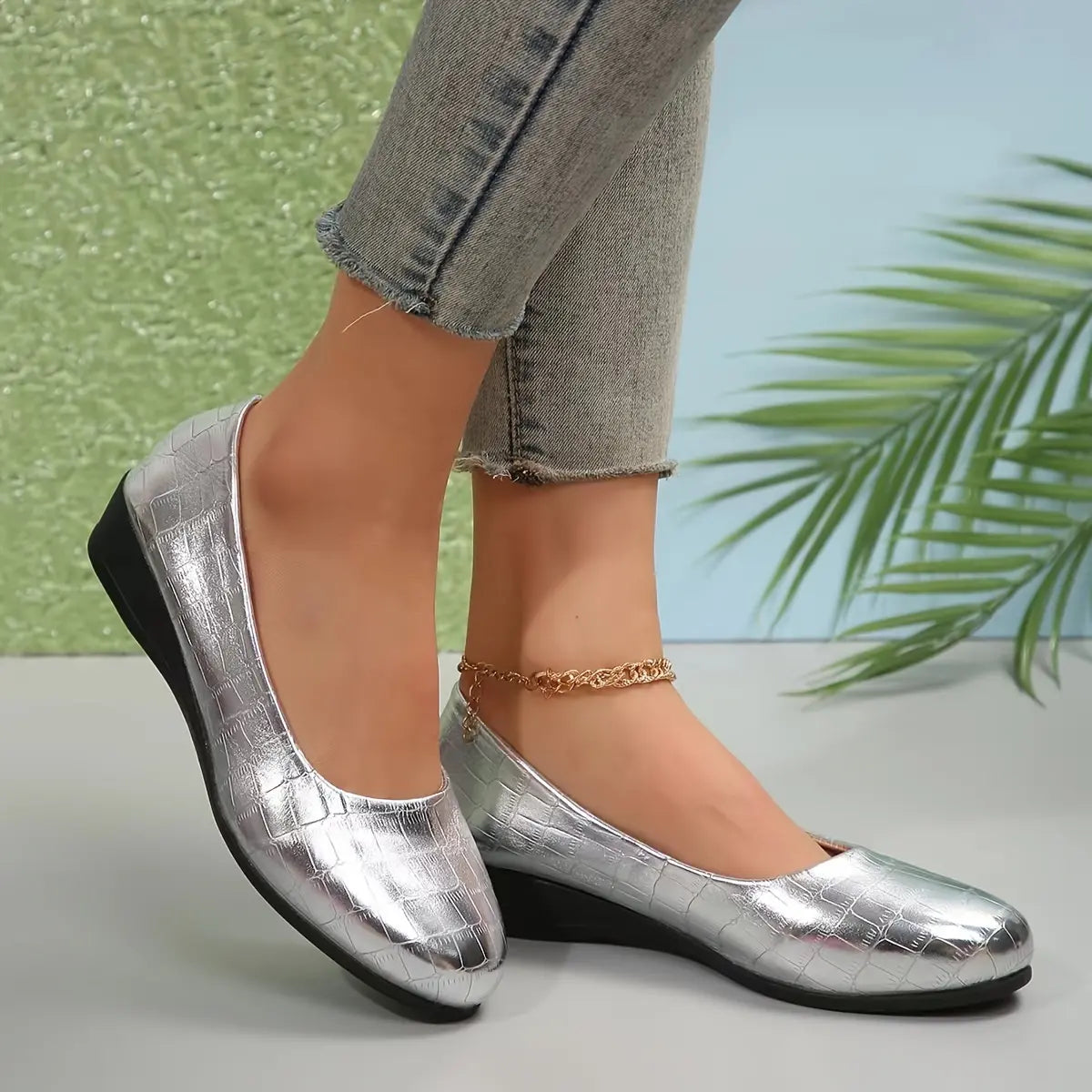 Orthopedic Leather Shoes for Women – Lightweight, Non-Slip & Breathable