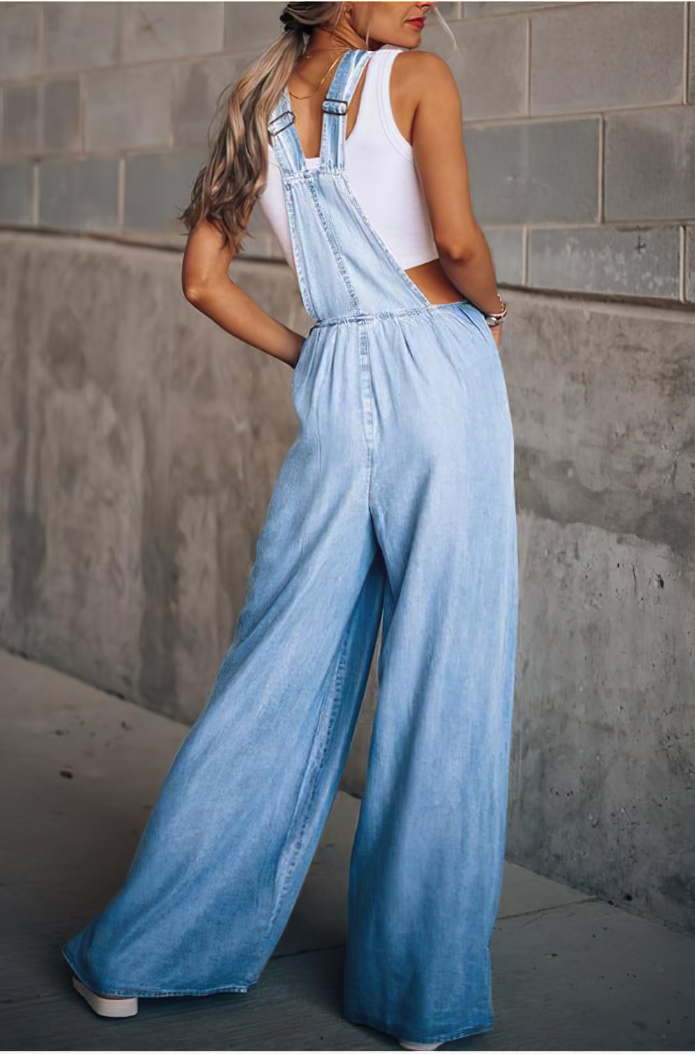 Women’s Lightweight Relaxed Fit Jumpsuit