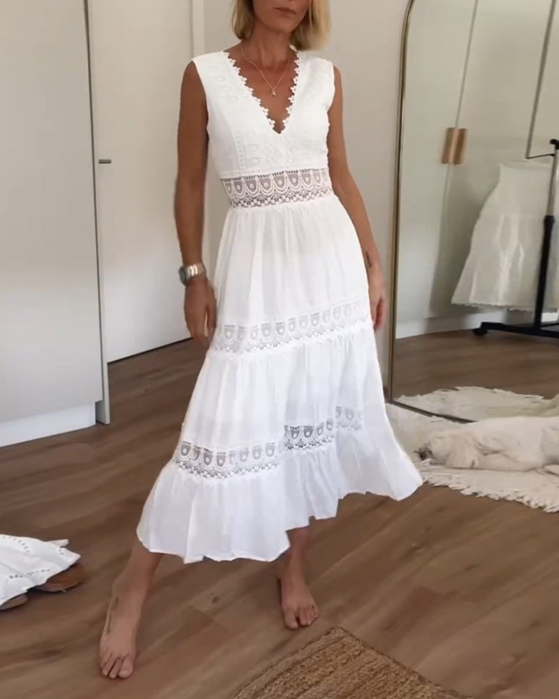 Elegant Lace Dress with V-Neckline