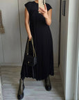 Chic Sleeveless Dress with Flowing Pleats