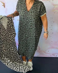 V-neck short-sleeved leopard print dress