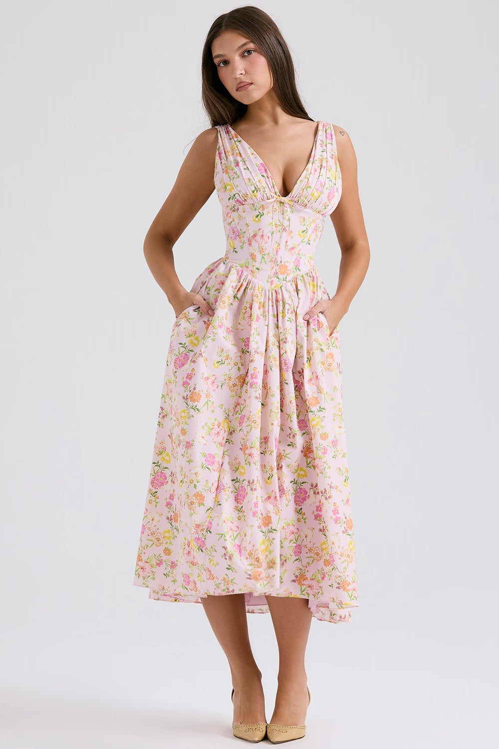 Elegant Flattering Summer Dress