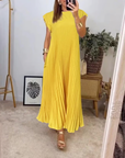 Chic Sleeveless Dress with Flowing Pleats