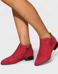 Modern Knit Boots for Everyday Style