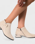 Modern Knit Boots for Everyday Style
