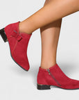 Modern Knit Boots for Everyday Style