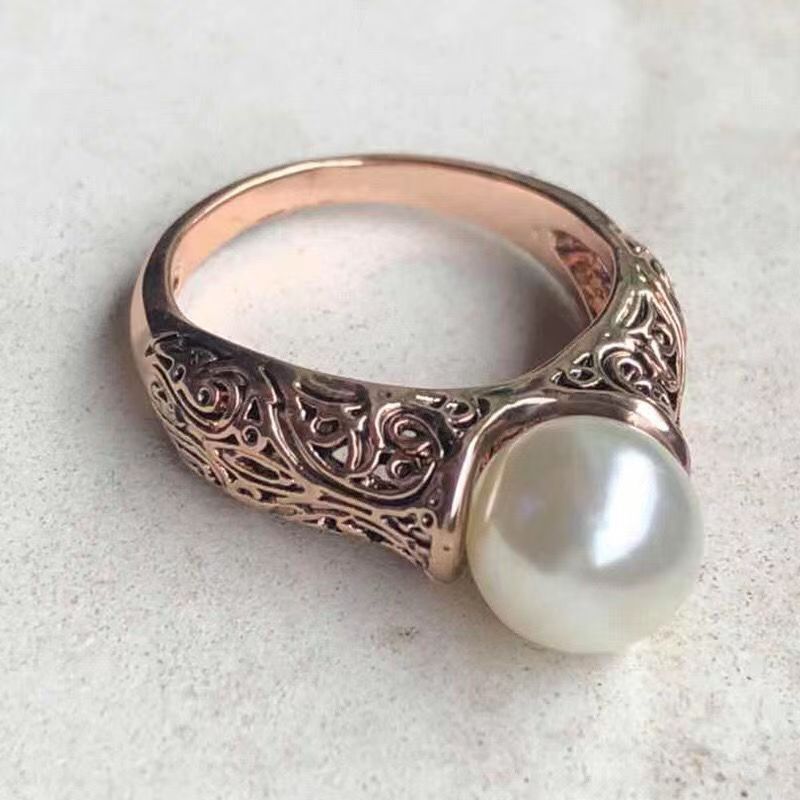 Trendy Gold-Plated Pearl Ring Women