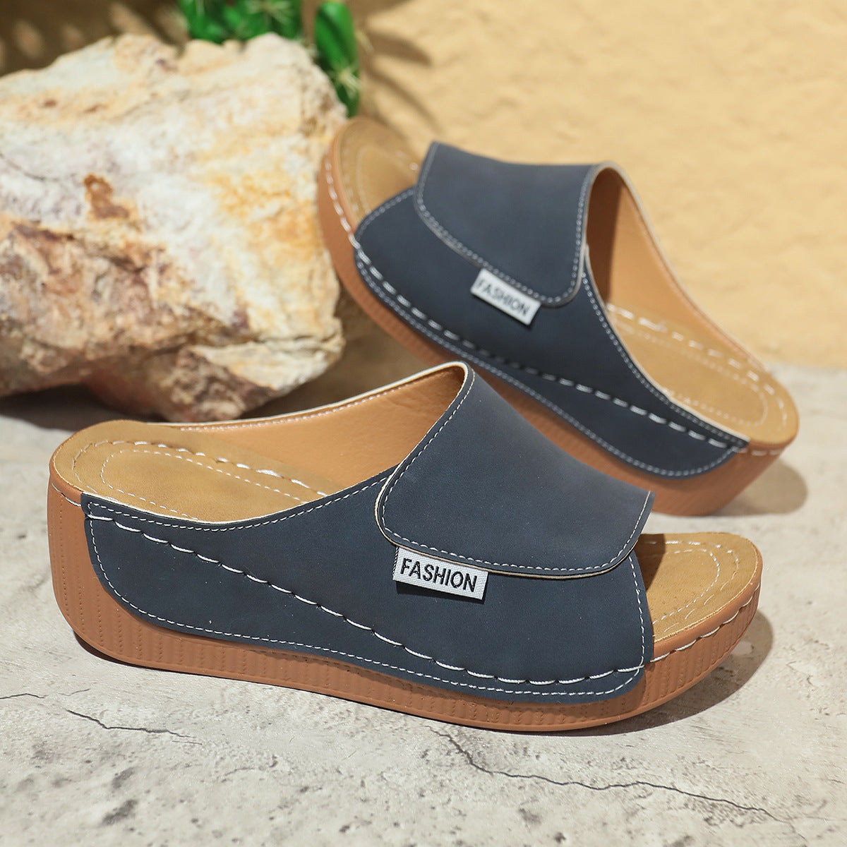 Trendy Wide Stripe Slippers – Soft, Easy-to-Style Slides for Relaxed Summer Comfort