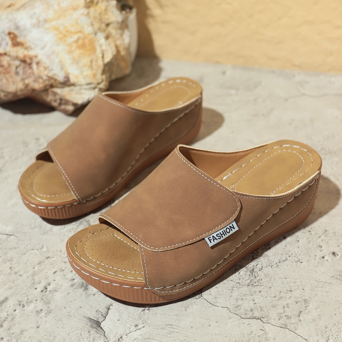 Trendy Wide Stripe Slippers – Soft, Easy-to-Style Slides for Relaxed Summer Comfort
