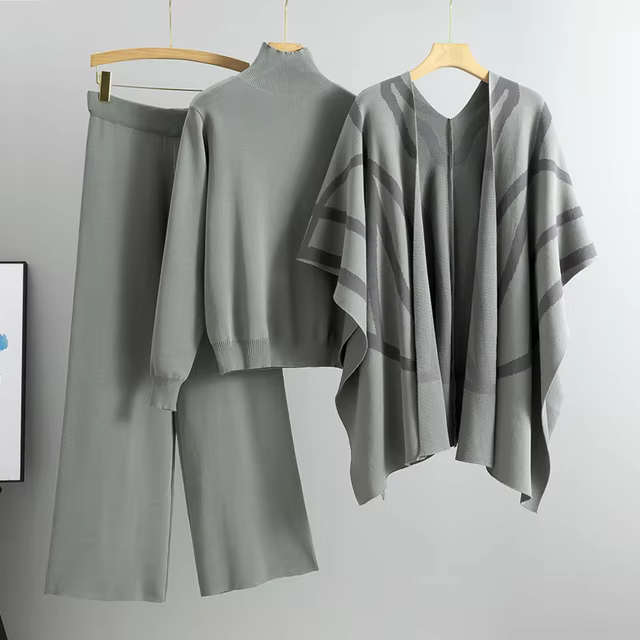 Sophia™ - soft, comfortable 2-piece knitting set