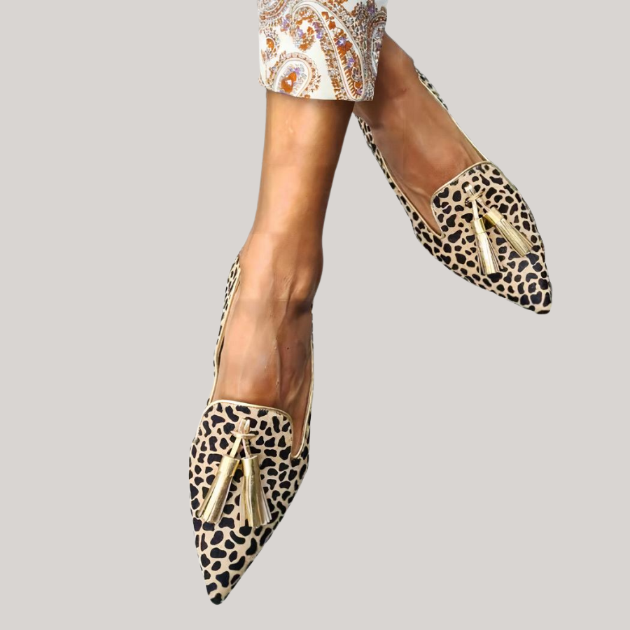 Chic Leopard Pattern Loafers for Women
