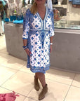 Elegant V-neck midi dress