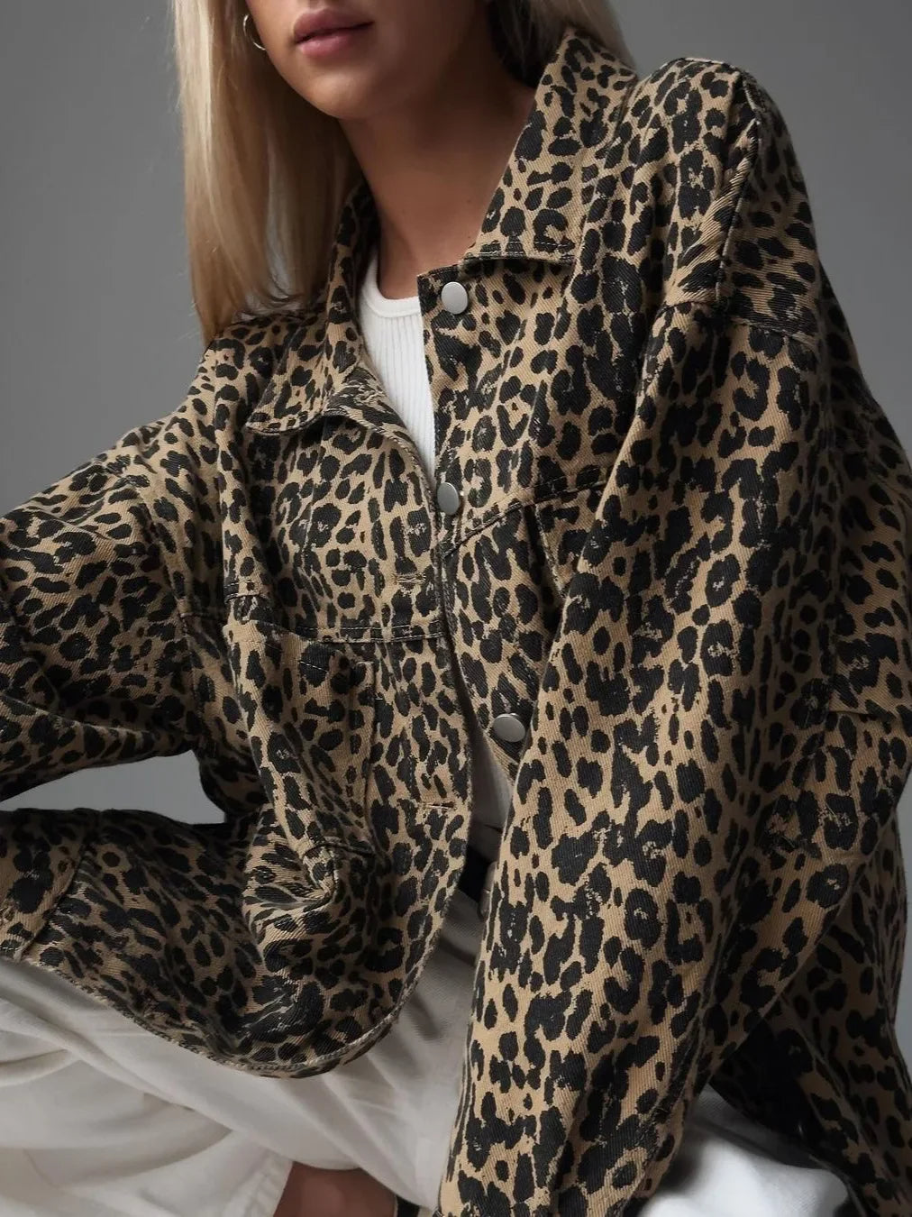 Elegant Leopard Print Jacket