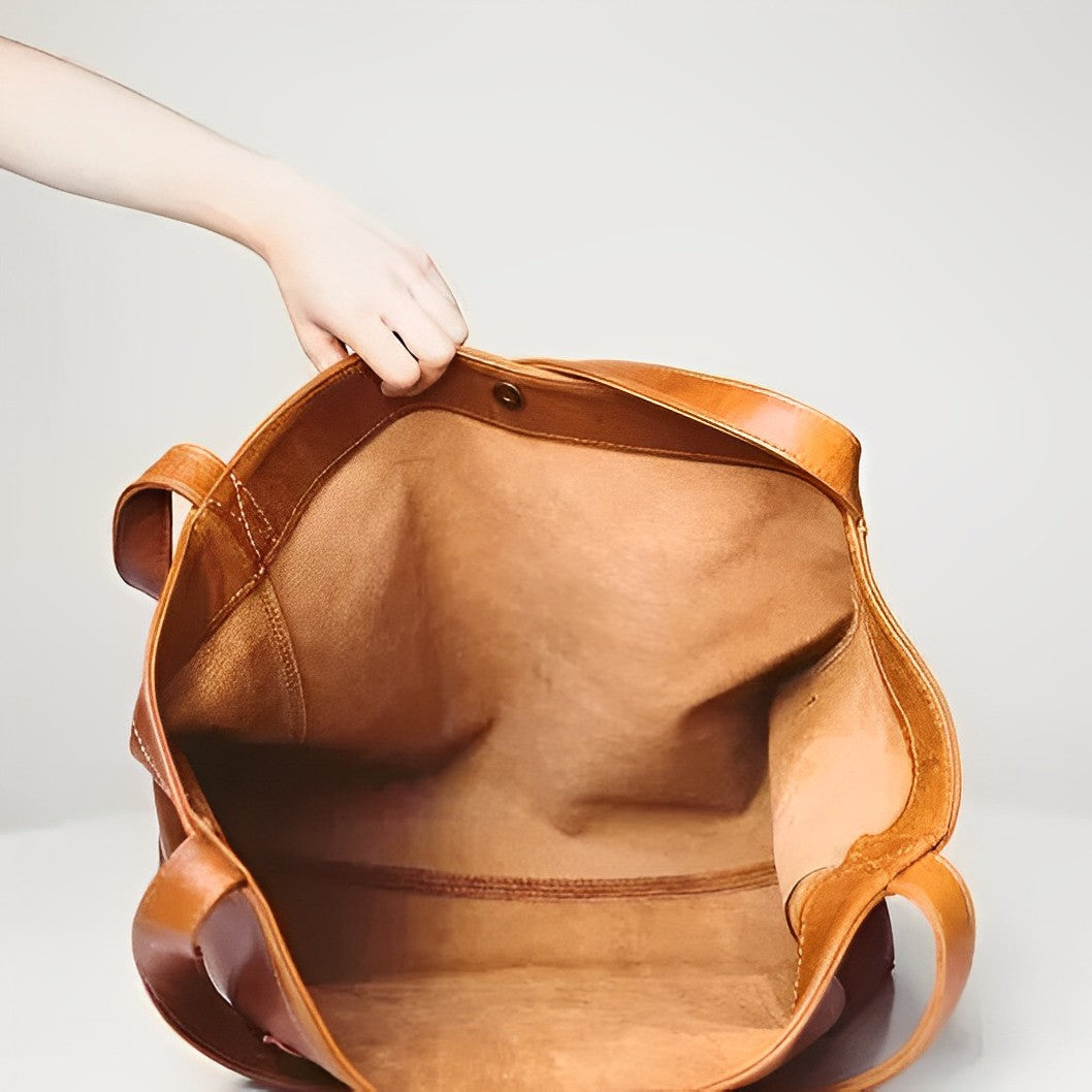 Earthy Tone Shoulder Bag for Autumn Vibes