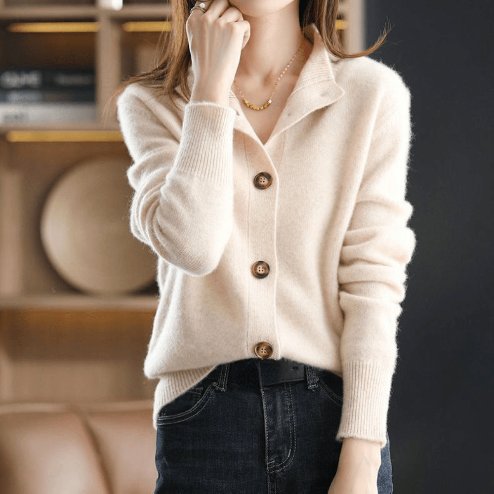 Luxurious Cashmere Knit Cardigan