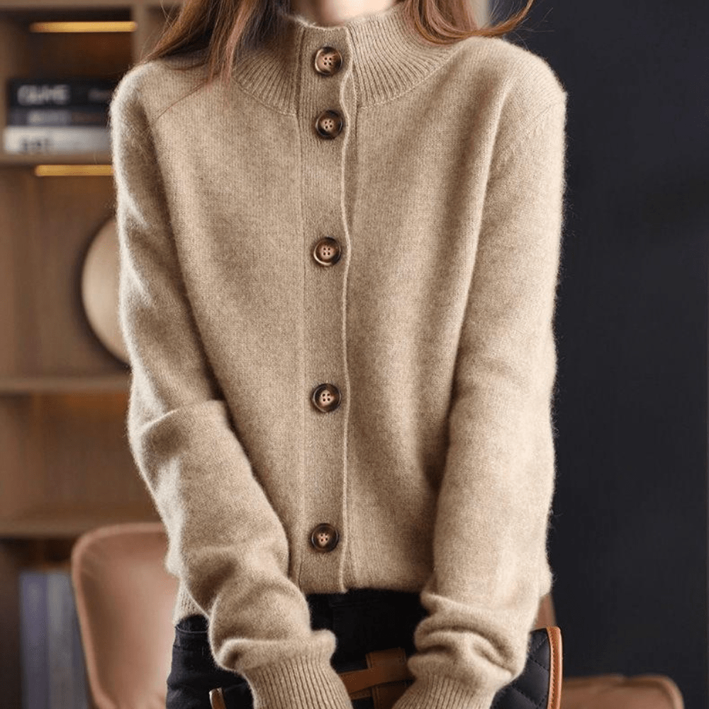 Luxurious Cashmere Knit Cardigan