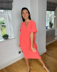Chic Black Flow Dress with Handy Pockets