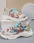 Casual mesh sneakers with ergonomic sole and floral details