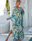 Chic Linen Dress with Ocean Pearl Vibes