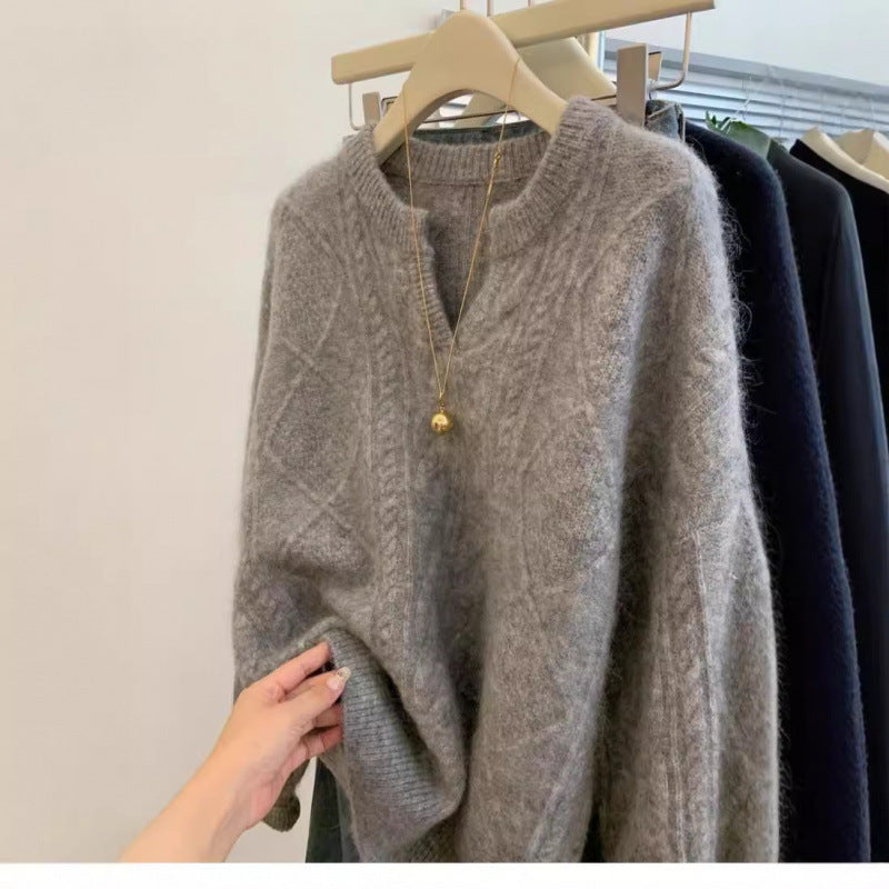 Women&#39;s V-Neck Fleece Sweater