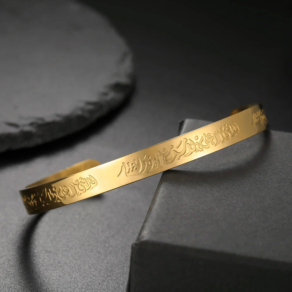 Elegant Wide Cuff Bracelet for Statement Style