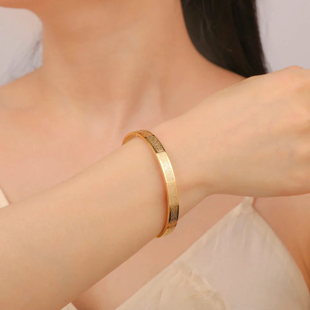 Elegant Wide Cuff Bracelet for Statement Style