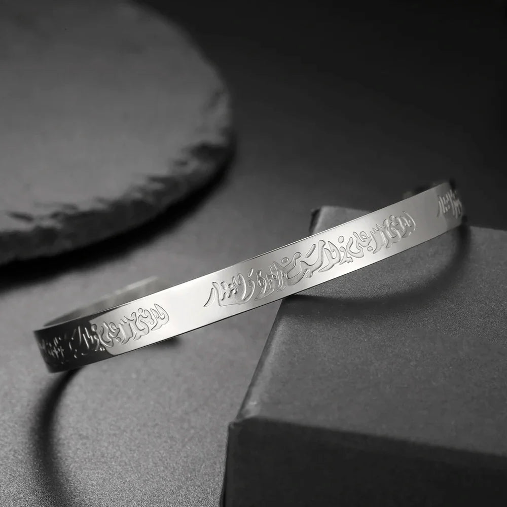 Elegant Wide Cuff Bracelet for Statement Style
